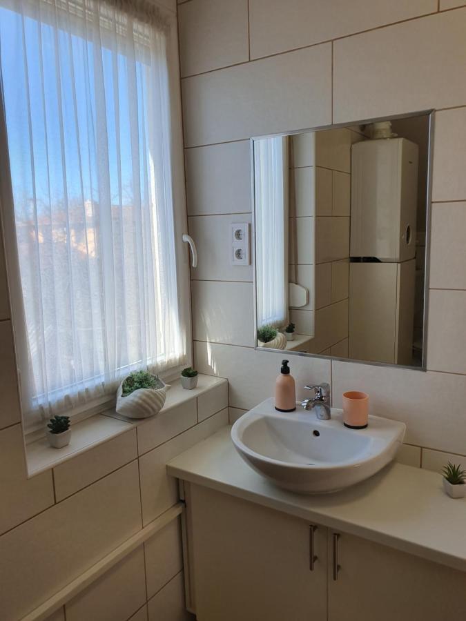 Bella Apartman Szeged Exteriör bild