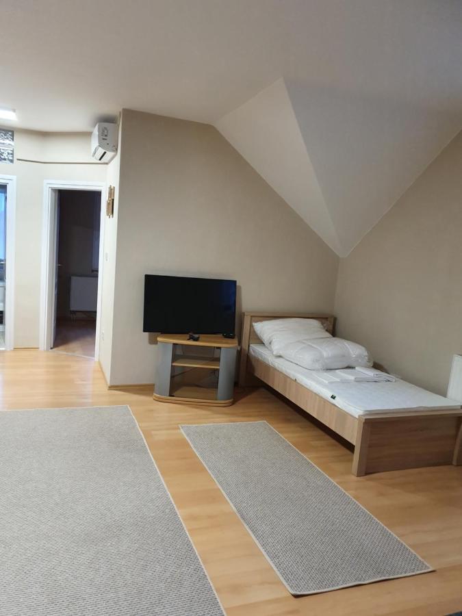 Bella Apartman Szeged Exteriör bild