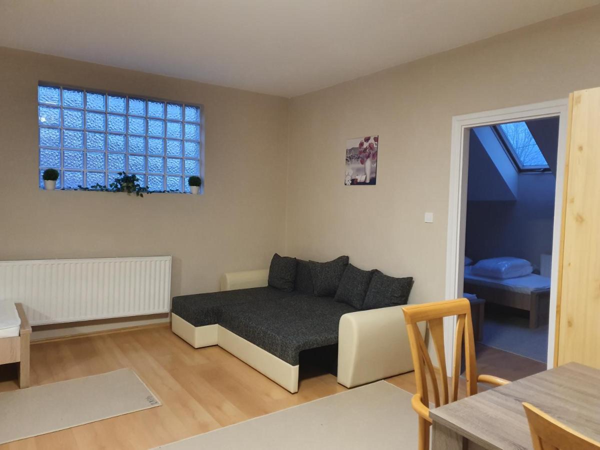 Bella Apartman Szeged Exteriör bild